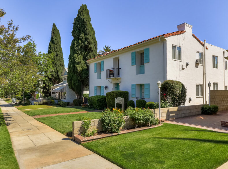 331 Cajon, Unit J