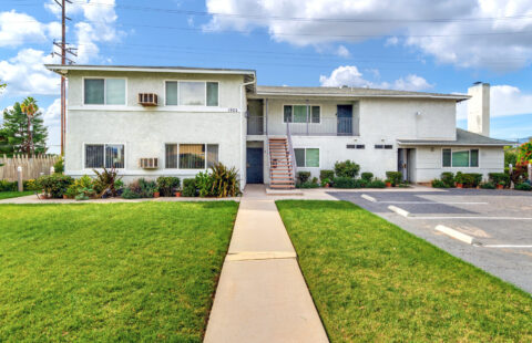 1922 Argyle Avenue Apartment for Rent